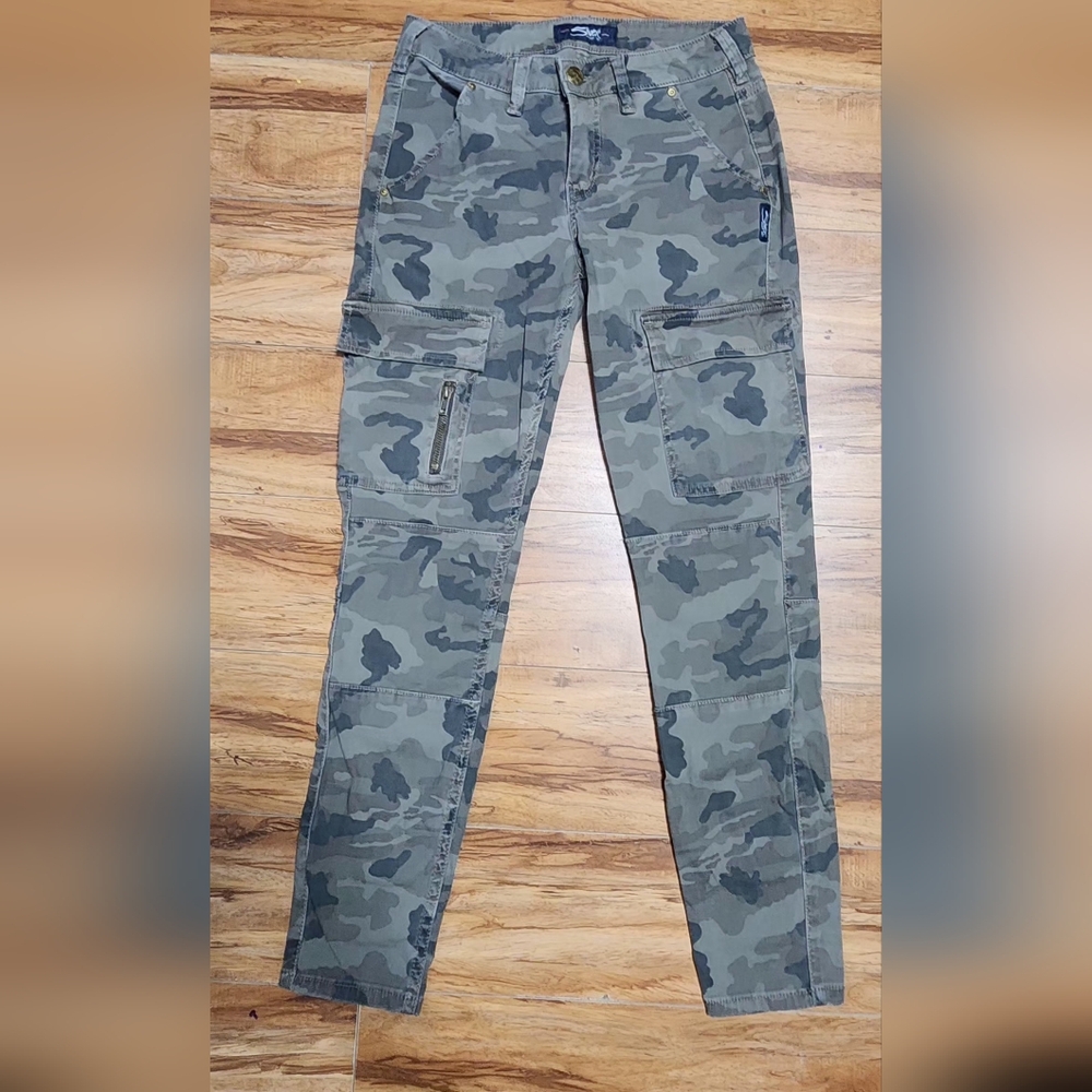 Silver Jeans Co. Camouflage Pants